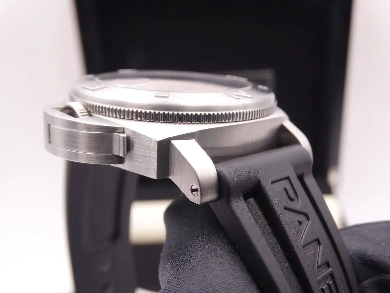 Panerai Luminor Submersible North Pole GMT Automatic 07953.webp