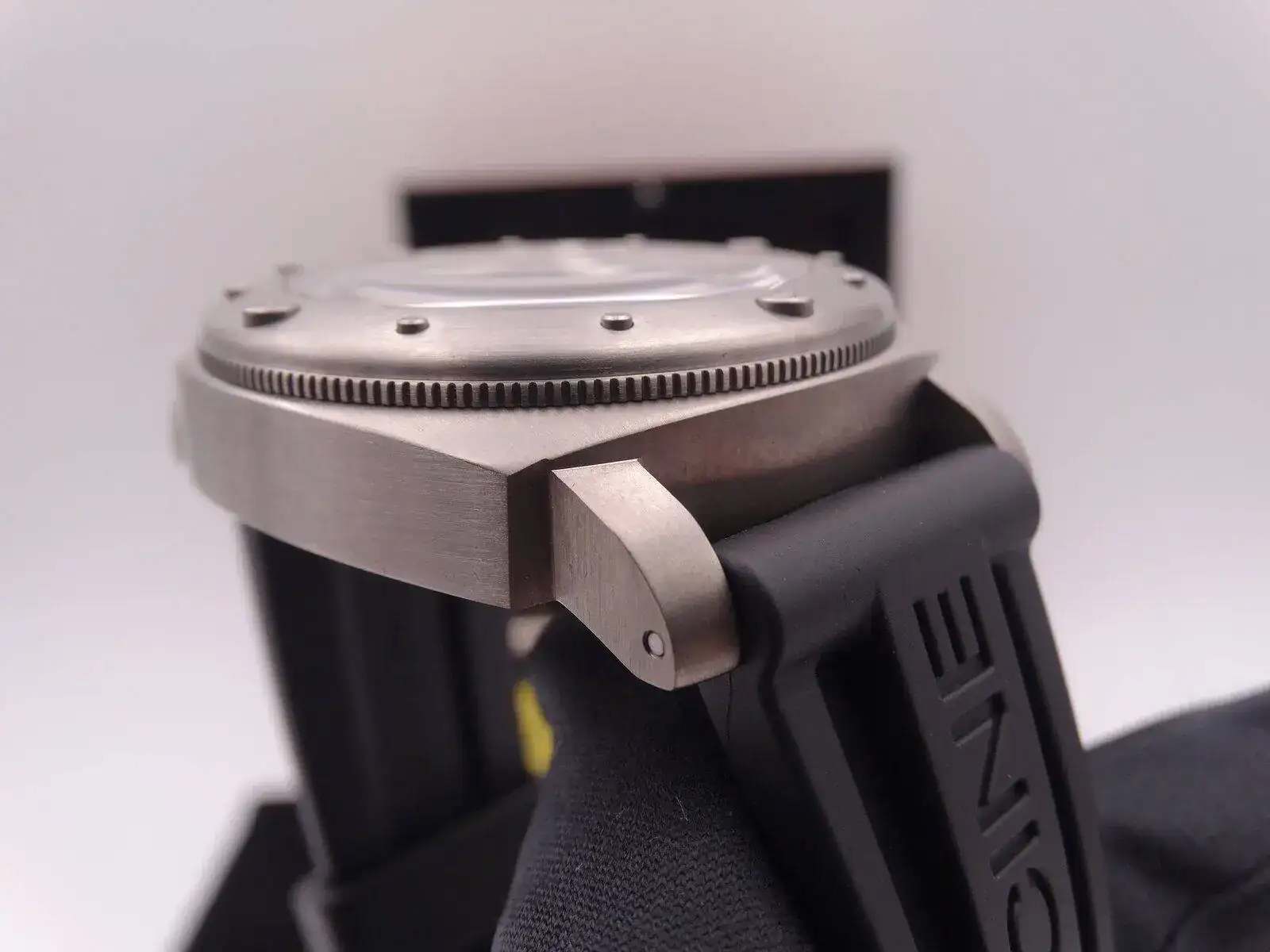 Panerai Luminor Submersible Titanium 025 06086.webp