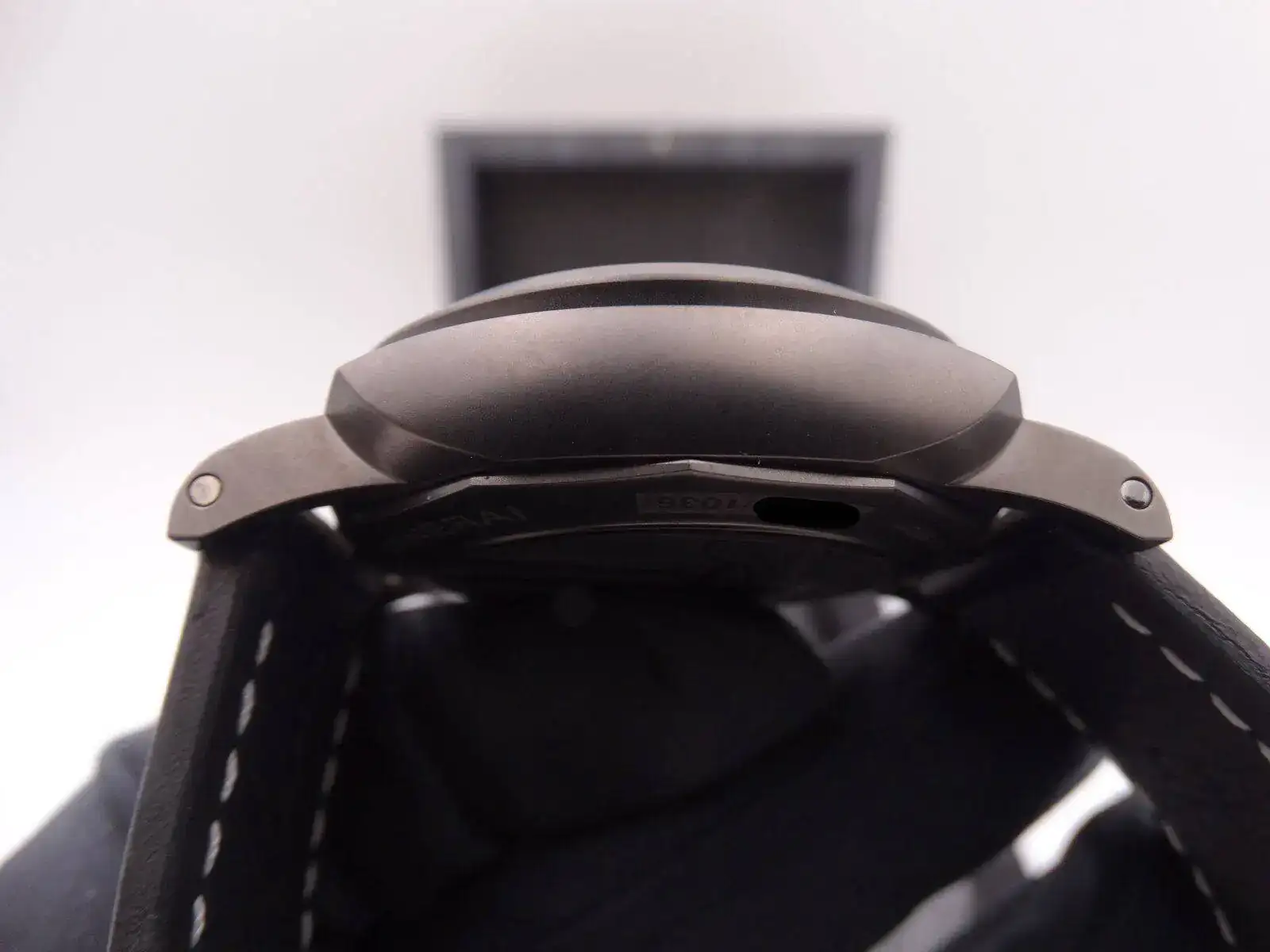 Panerai Luminor Titanium Luna Rossa 02616 copia.JPG