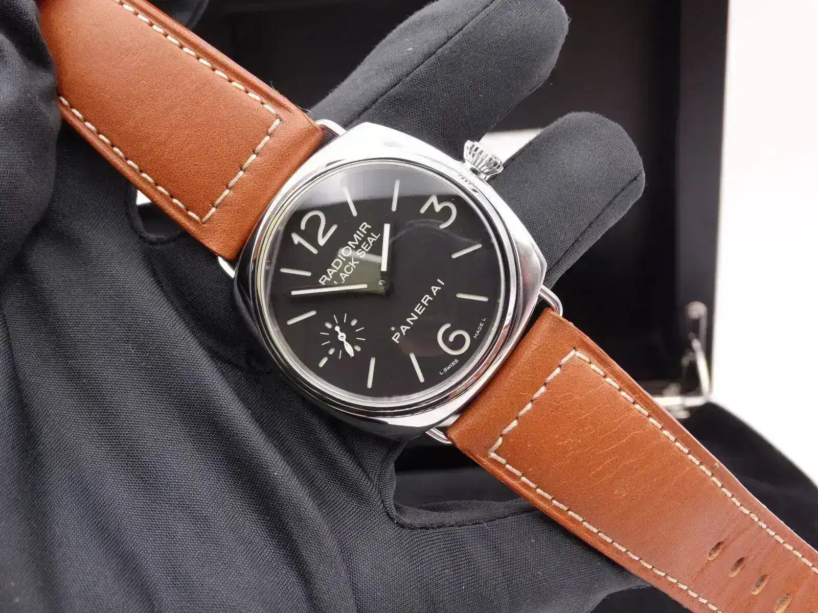 Panerai Pam Radiomir Black Seal 183 00833.webp