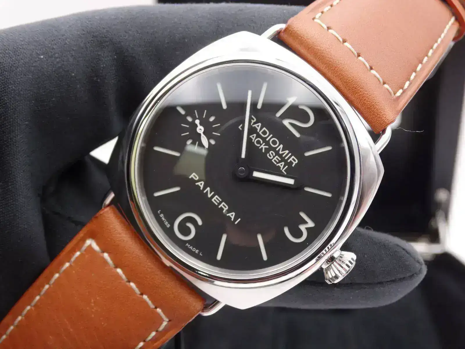 Panerai Pam Radiomir Black Seal 183 00842.webp