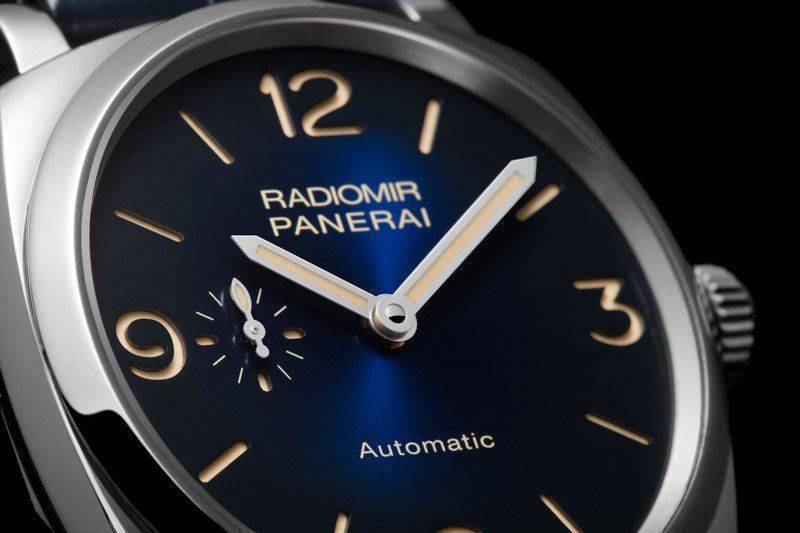Relojes Radiomir 3 Days de Panerai - Los nuevos relojes Radiomir 3 Days de Panerai te invitan a explorar los mil tonos de azul del mar reflejados en su esfera