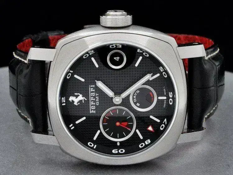 panerai_fer00012_070611_02.webp