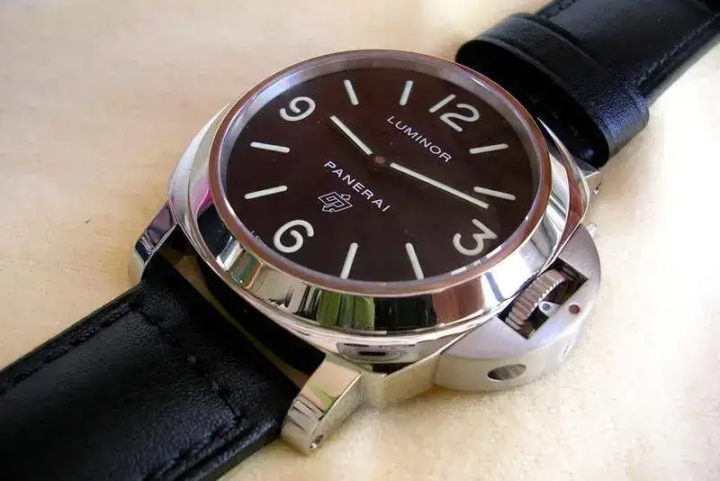 PANERAI_LUMINOR_PAM_LOGO_000_11.webp