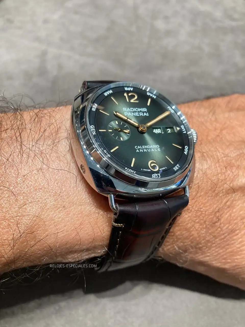Panerai_PAM01364 6.webp