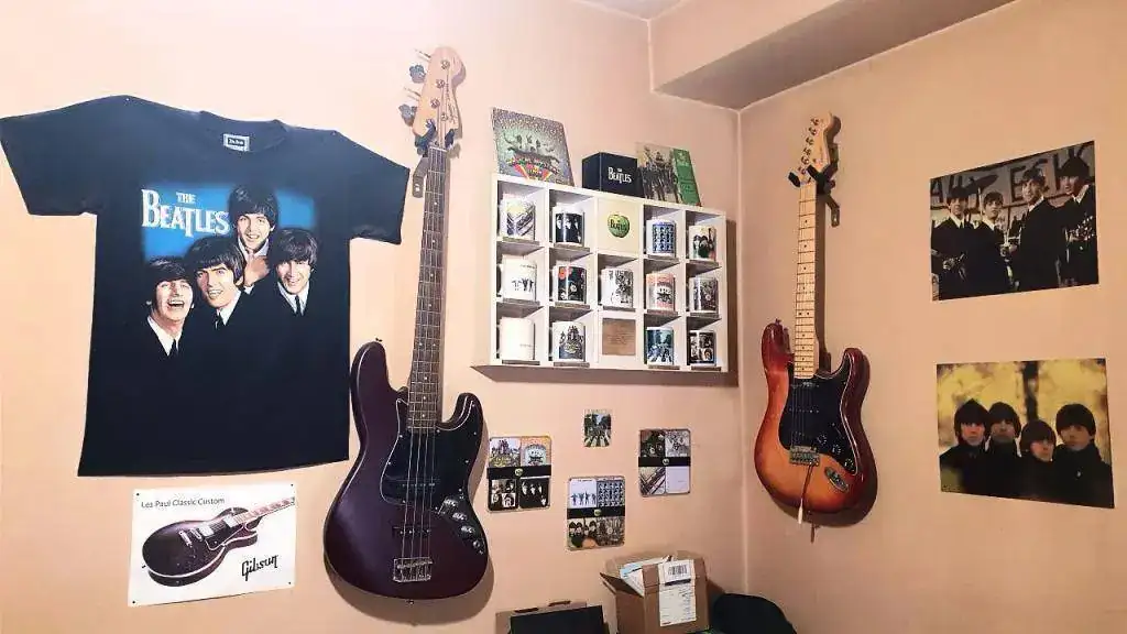 Pared Beatles 1.webp