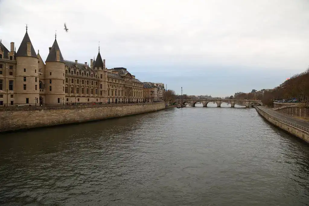 Paris 2.webp