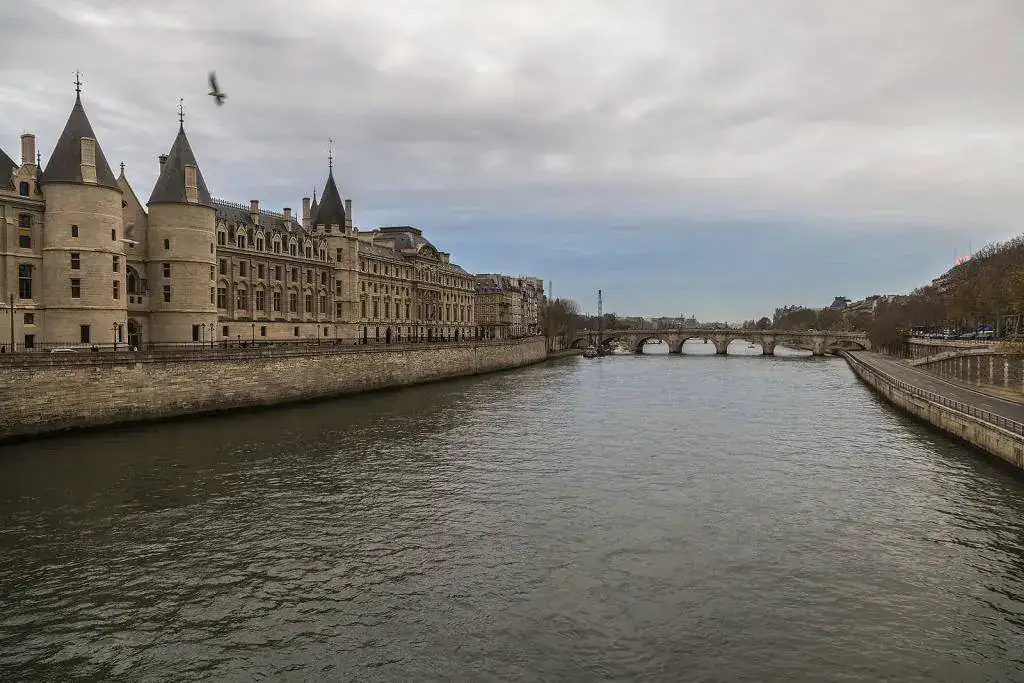 Paris 3.webp