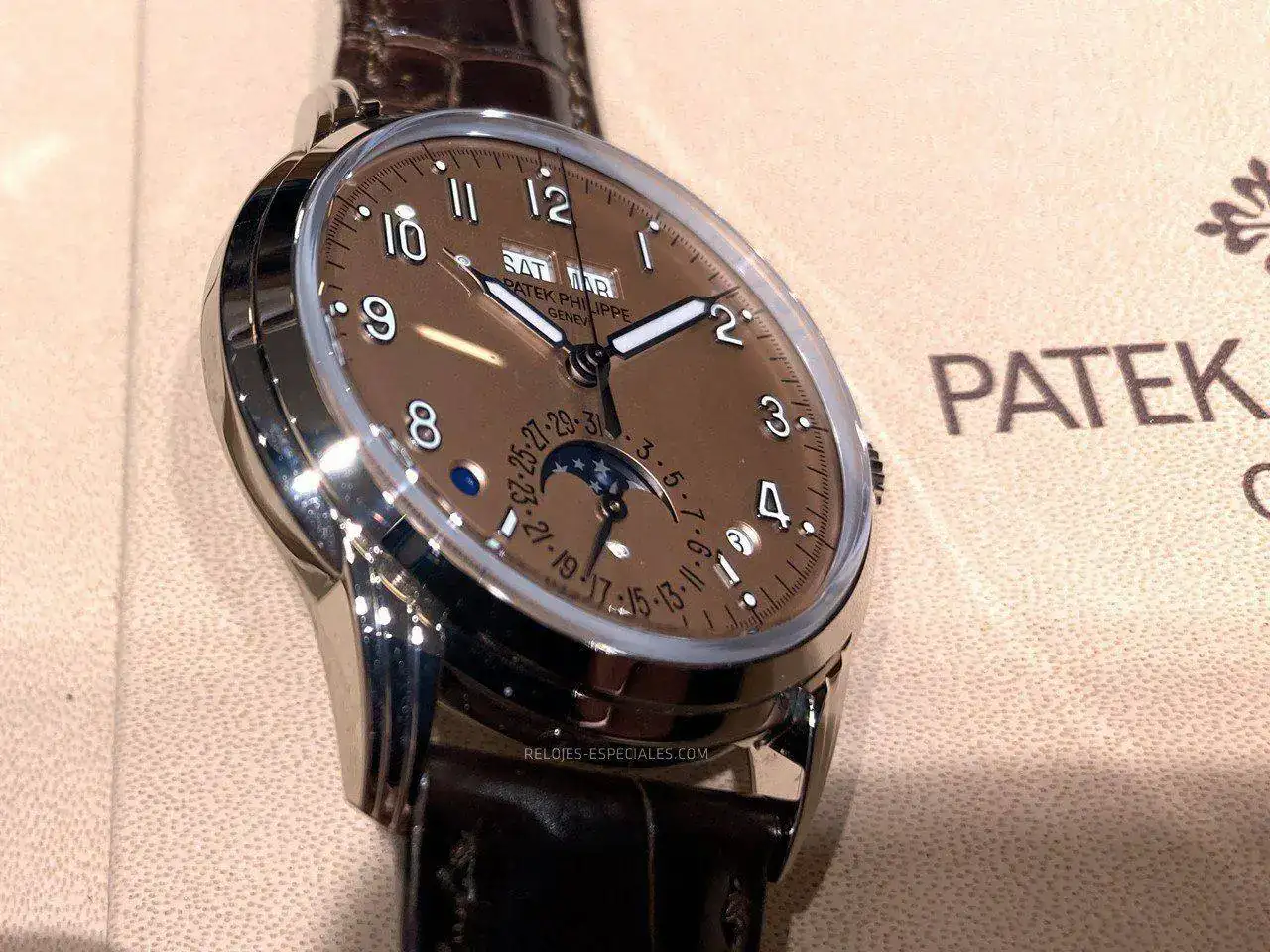 Patek-21.JPG