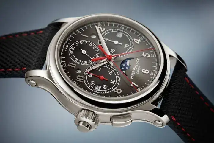 Patek-Philippe-5373P-001-Split-Seconds-Monopusher-Chronograph-Perpetual-Calendar-Destro-2-720...webp