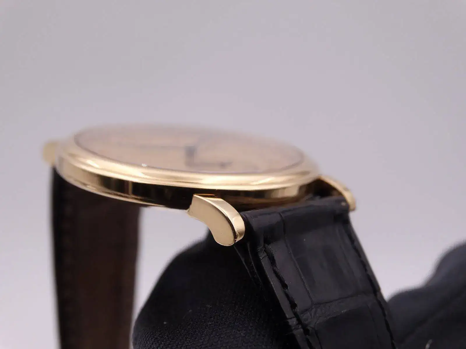 Patek Philippe Calatrava 5022 Gold 09949.webp