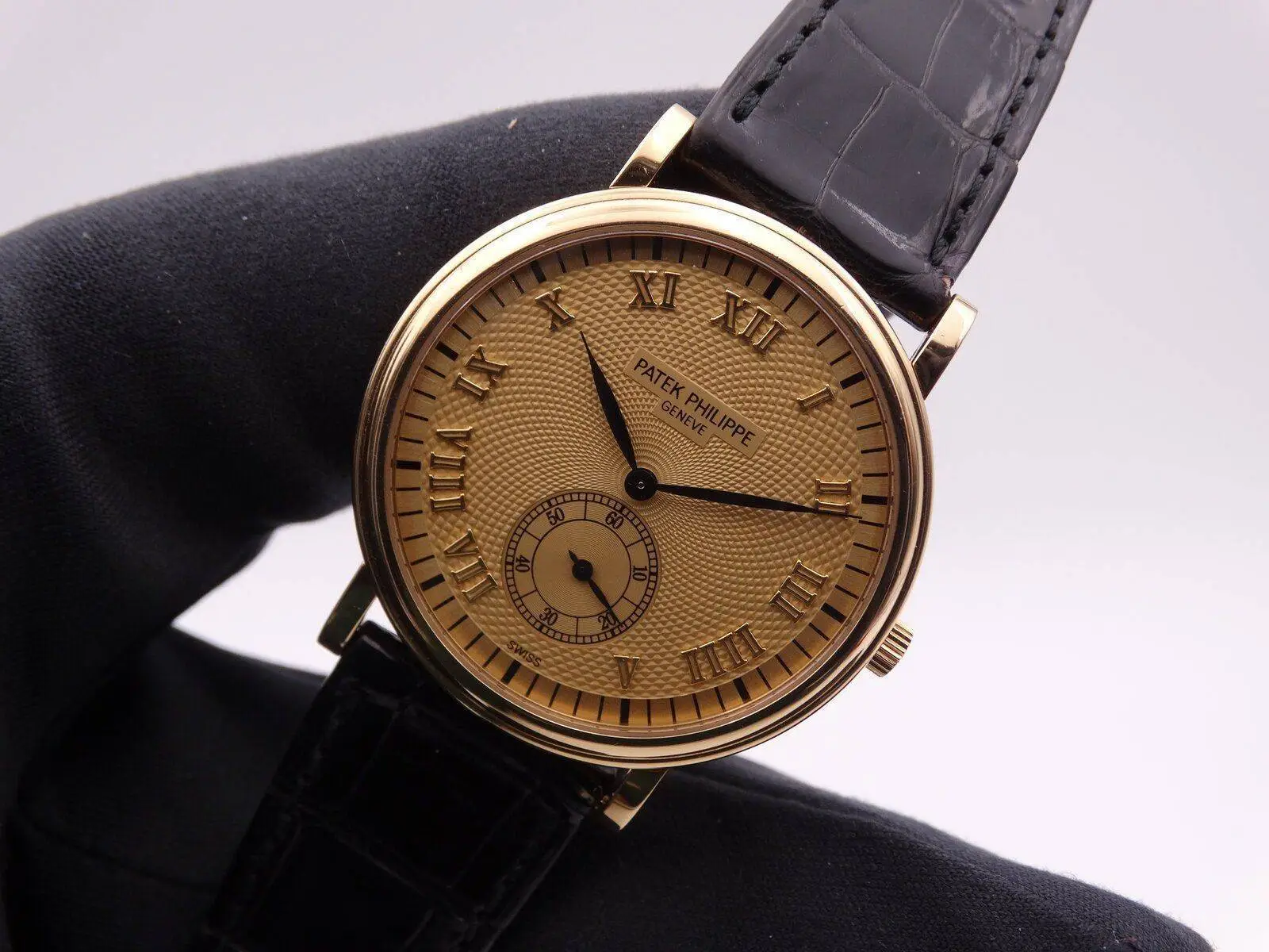 Patek Philippe Calatrava 5022 Gold 09955.webp