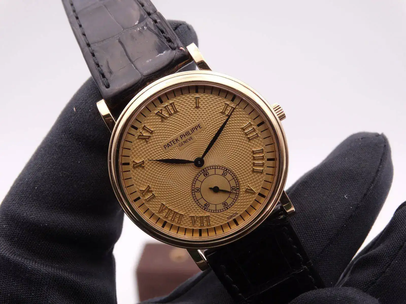 Patek Philippe Calatrava 5022 Gold 09956.webp