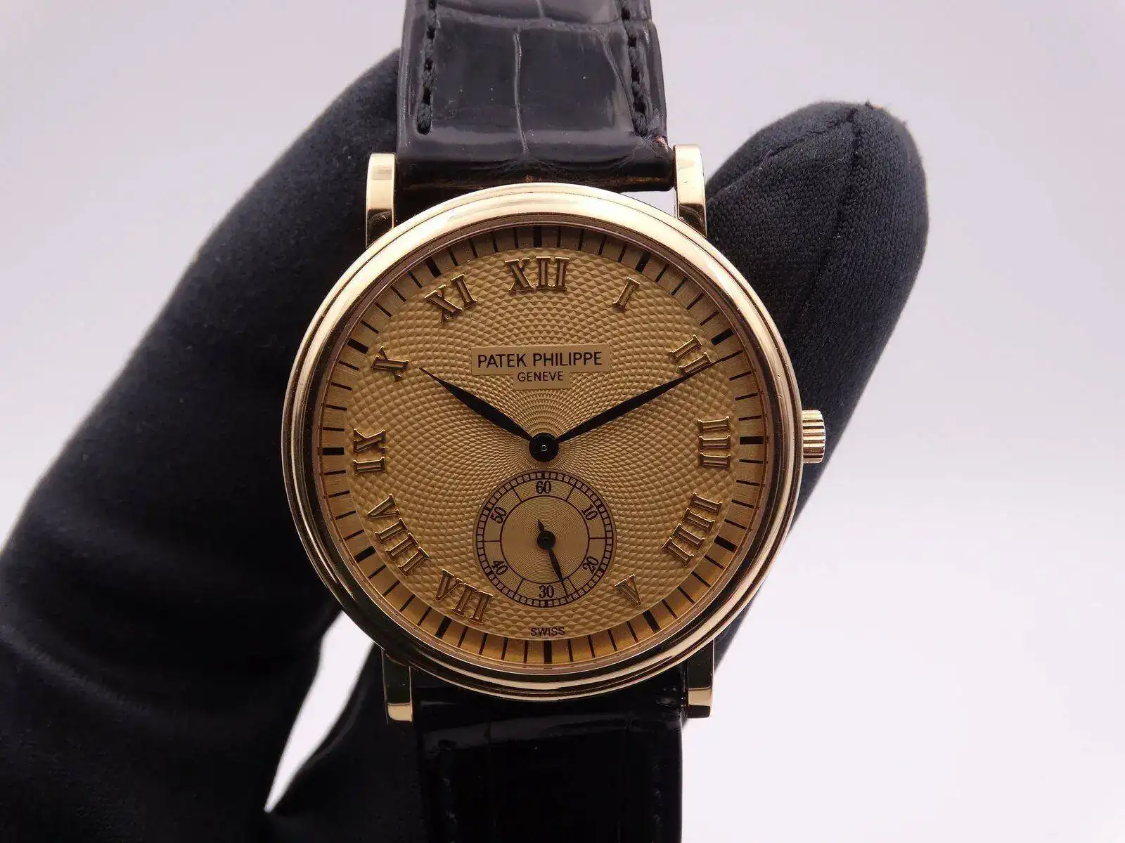 Patek Philippe Calatrava 5022 Gold 09957.webp