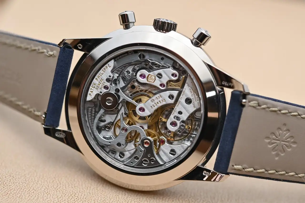 Patek-Philippe-Chronograph-5172G-3.webp