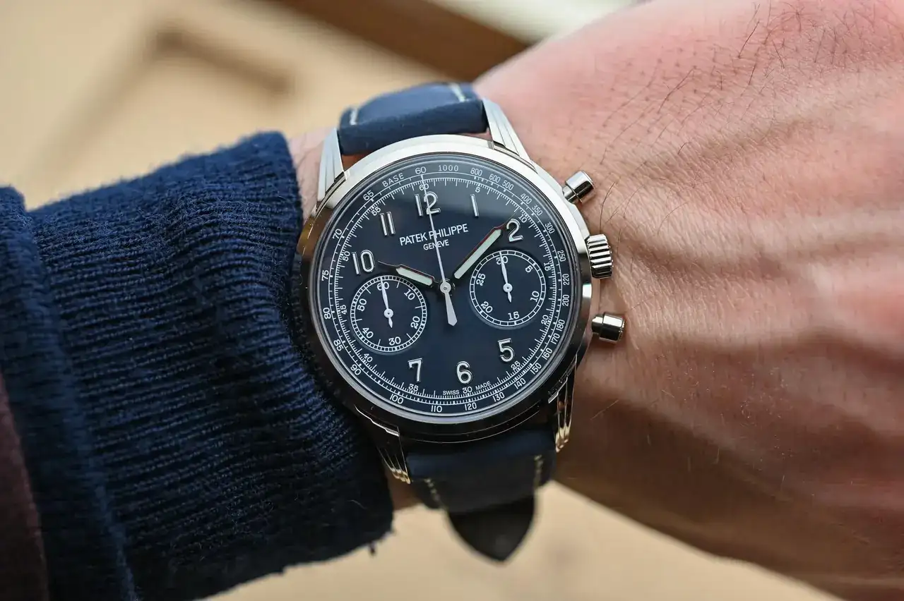 Patek-Philippe-Chronograph-5172G-5.webp
