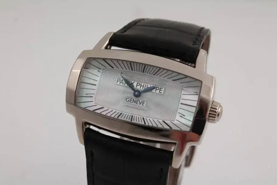 Patek-Philippe-Gondolo-Gemma-White-Gold-1852_910x910_1.webp