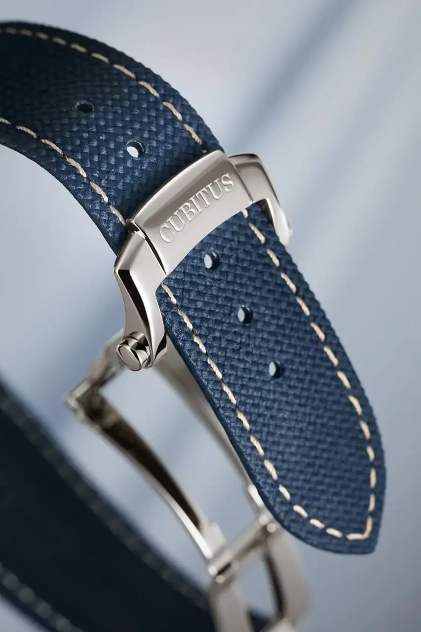 Patek_5822P_6.webp