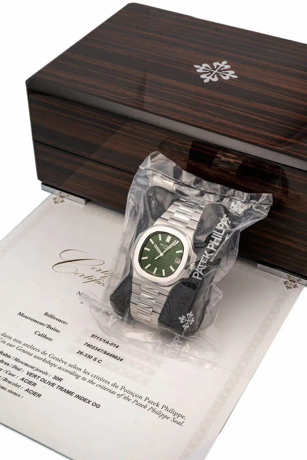 Patek_Phiippe_Nautilus_Verde.jpg