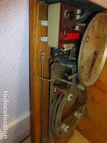 patron del reloj de la iglesia.jpg