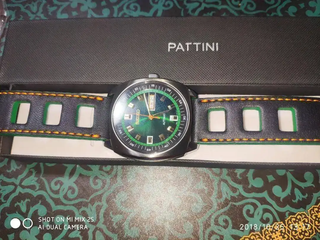 pattini_leather_strap_watch_from_poland_1540444800_98222e09_progressive.jpg