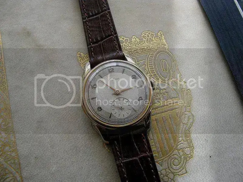 PB080002.webp