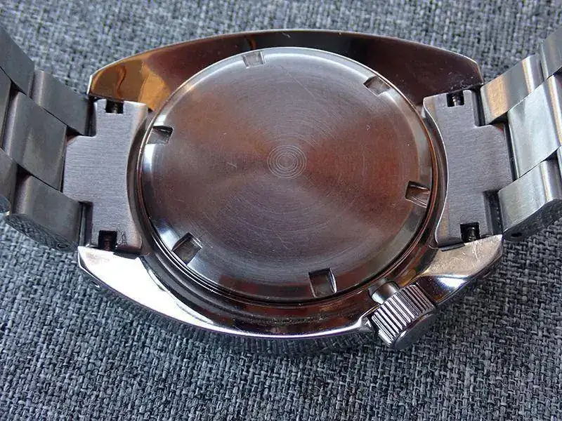 PB120002.webp