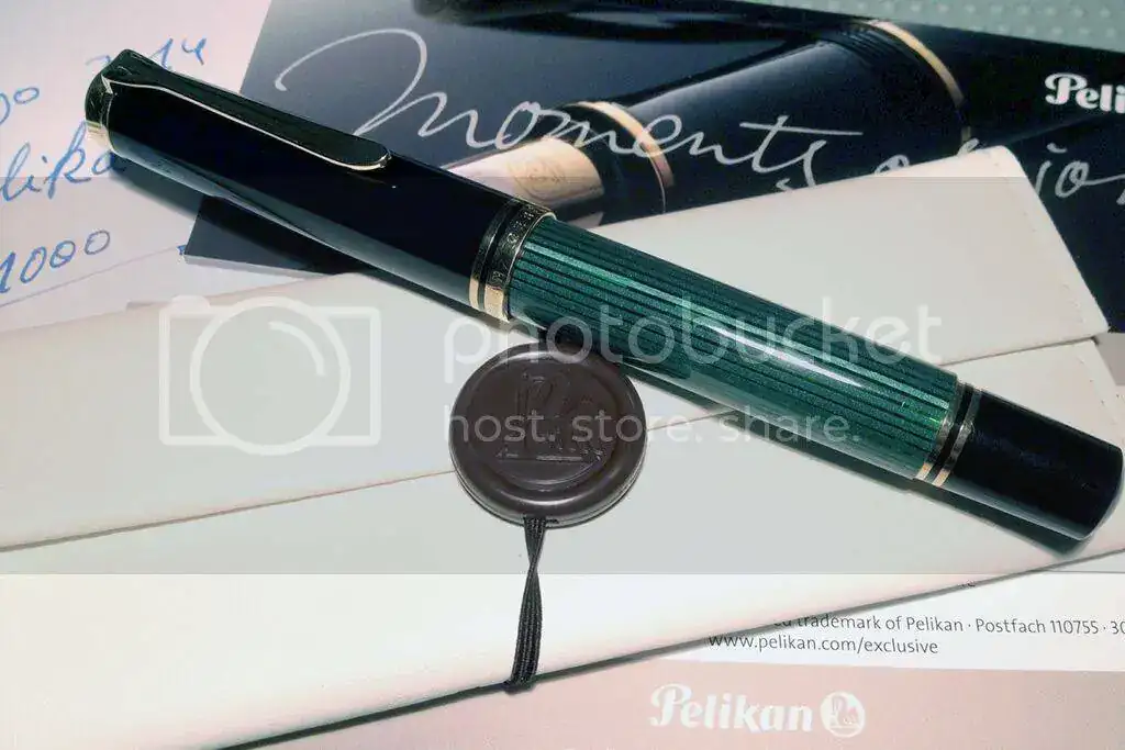 pelikan2_zps46bdb13b.webp