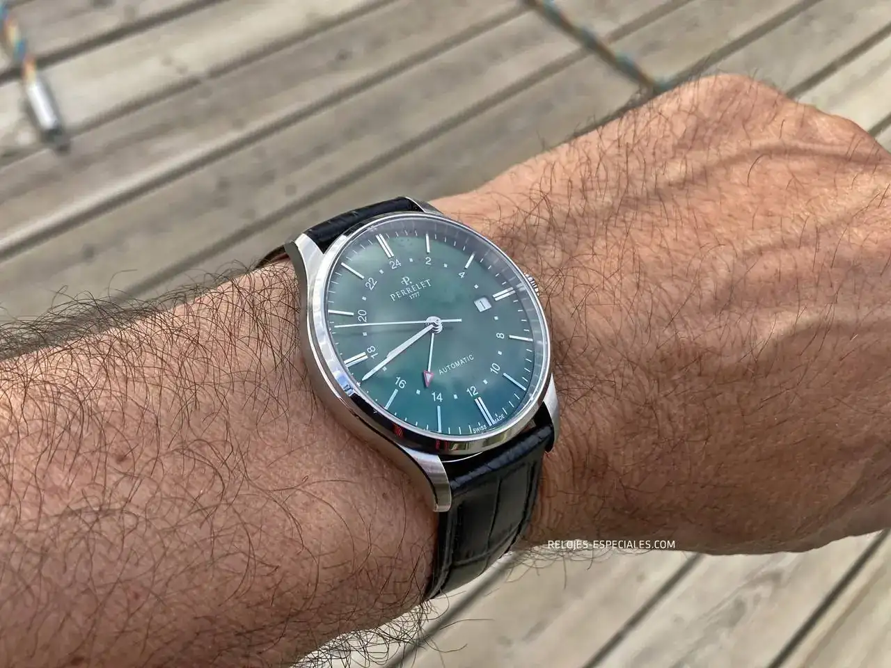 Perrelet Weekend GMT 9.JPG