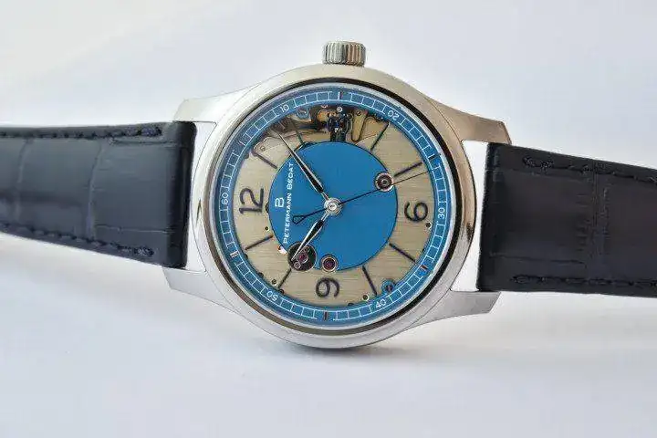 Petermann-Bedat-1967-Second-Series-Titanium-review-independent-watchmaking-9-720x480.webp
