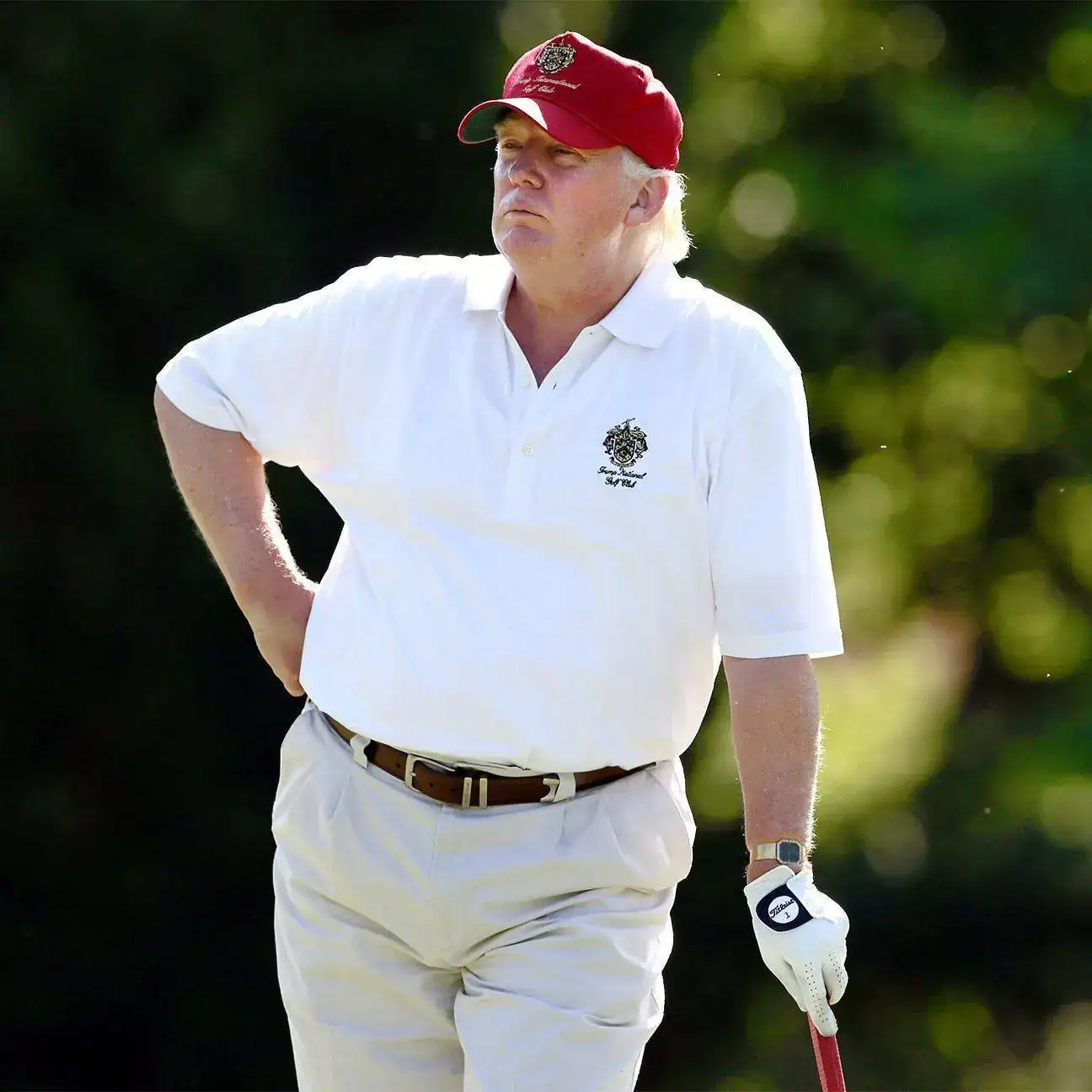 photo%2F2015%2F0701%2Fgolf_a_dtrump2_cr__1296x1296.webp