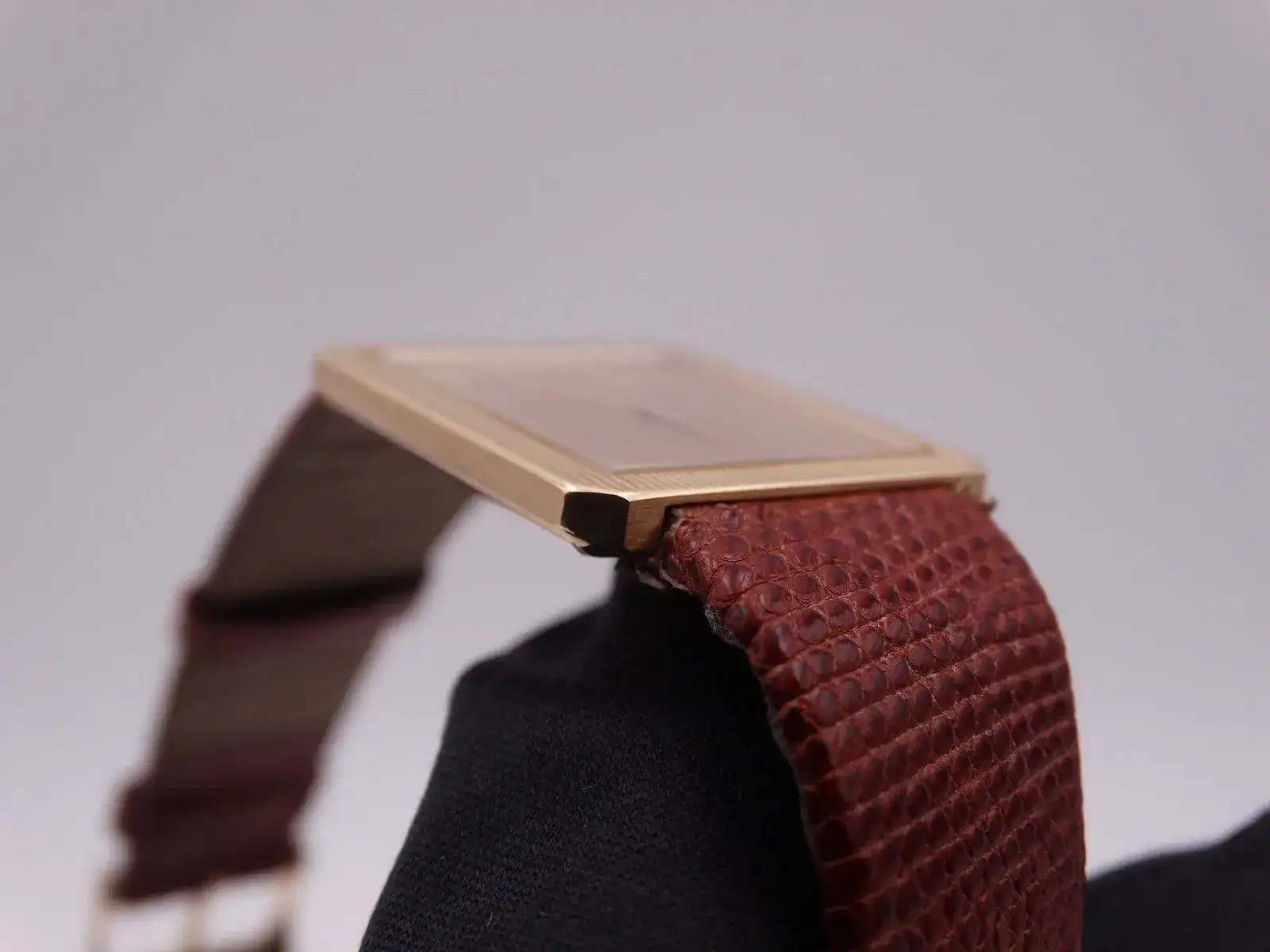Piaget Classic 09782.JPG