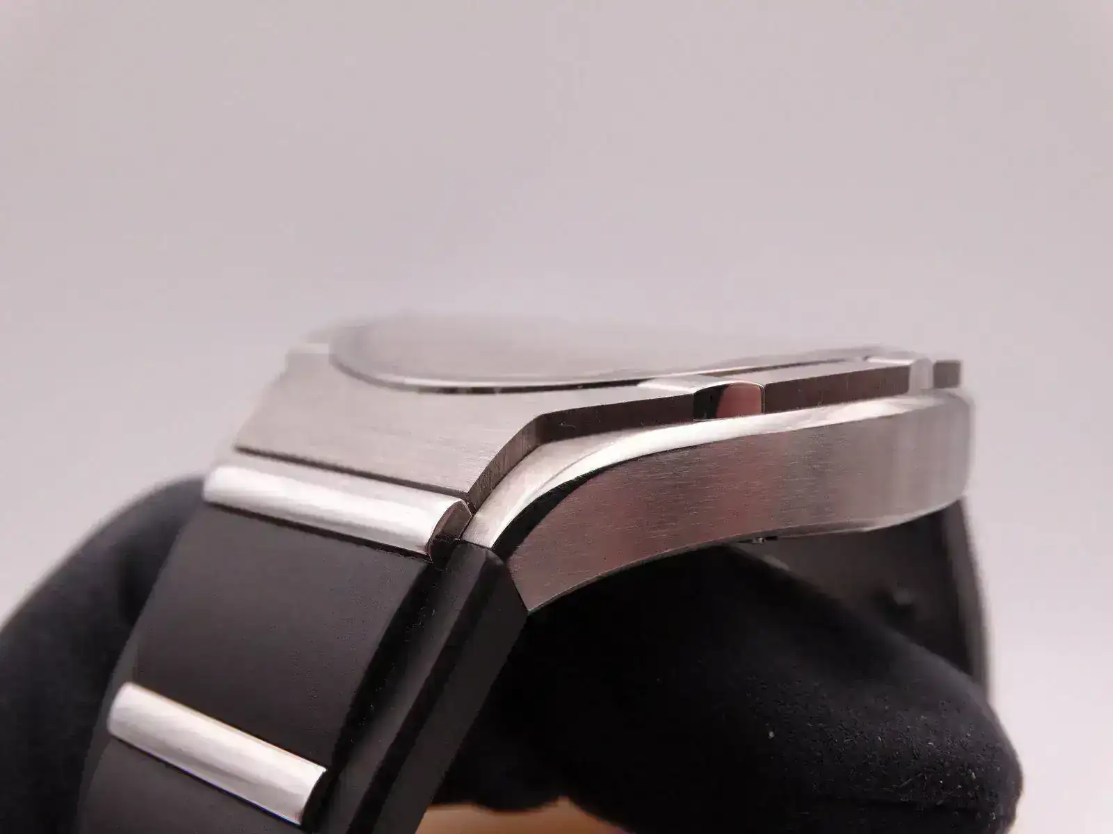 Piaget Polo FortyFive Titanium 01240.webp