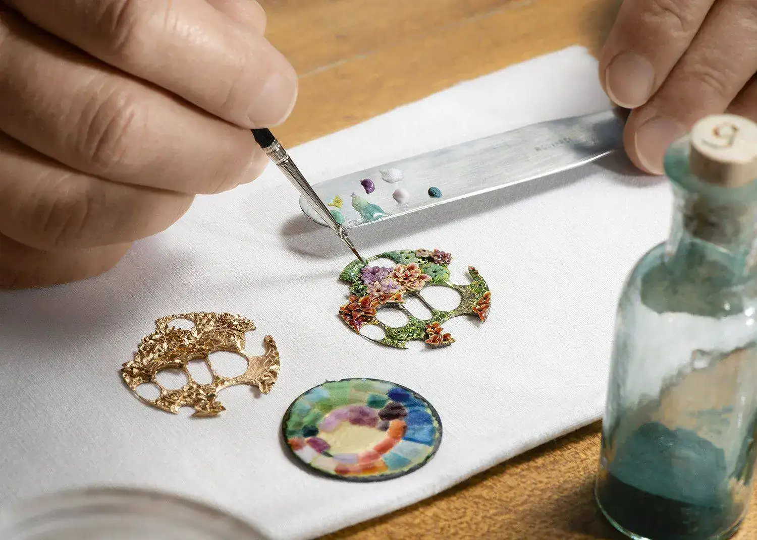 Piaget_Altiplano_Rose_Bouquet_Glyptic_Enamel_1.jpg