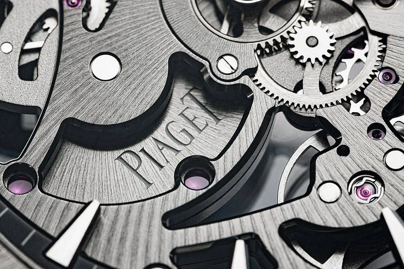 Piaget_Polo_Skeleton-6.webp