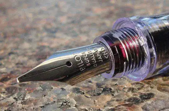 pilot-plumix-nib.webp