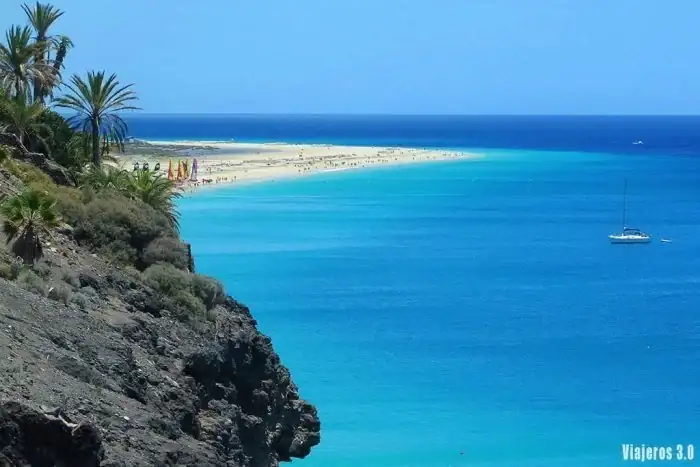 playa-del-matorral-jandia-700x467.webp