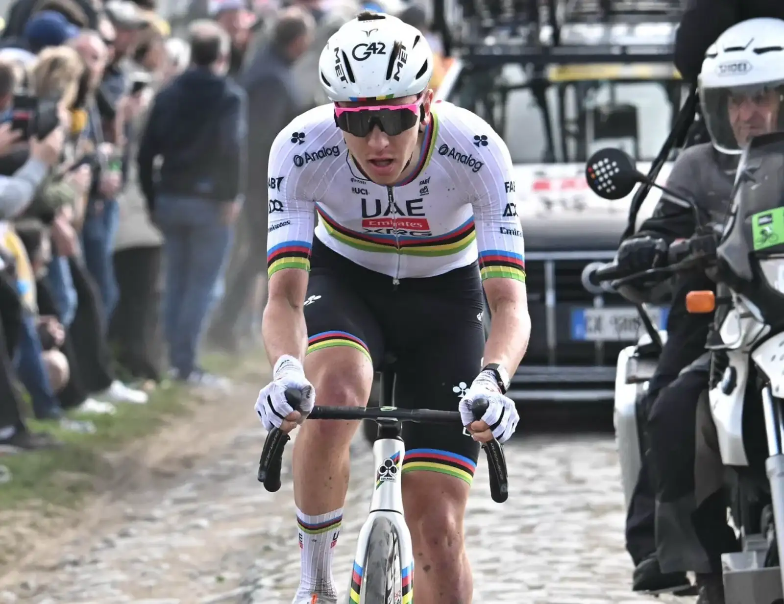 pogacar-paris-roubaix.webp