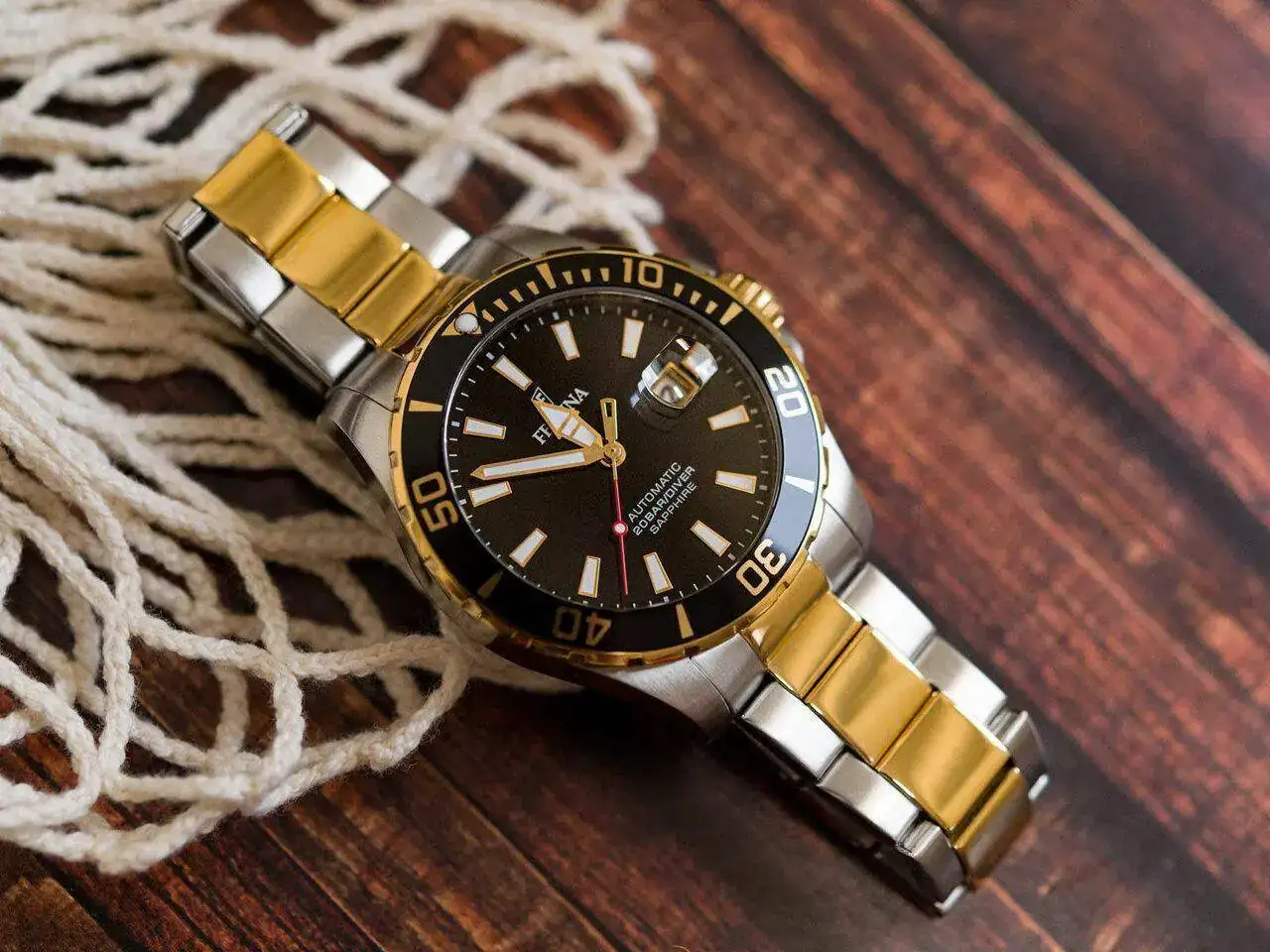 pol_pl_Zegarek-meski-FESTINA-Diver-Automatic-Sapphire-F20532-2-28151_5.jpg