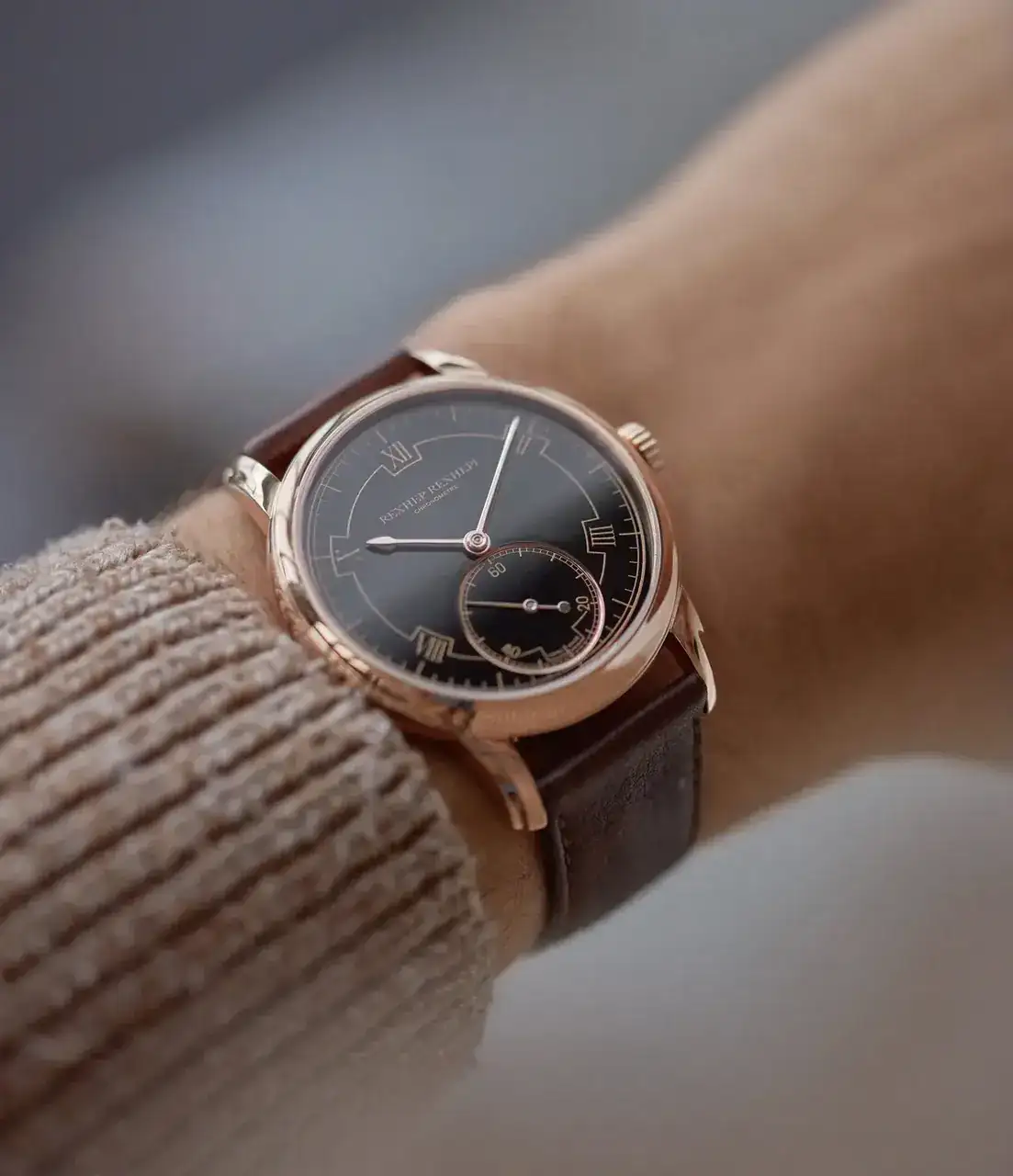 porain_Rose_Gold_A_Collected_Man_London7_2048x2048.webp