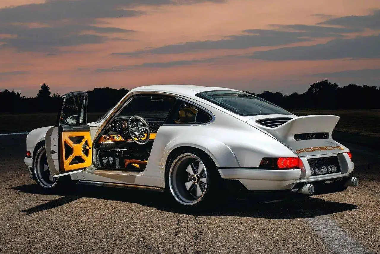 Porsche-911-Singer-DLS-2.webp