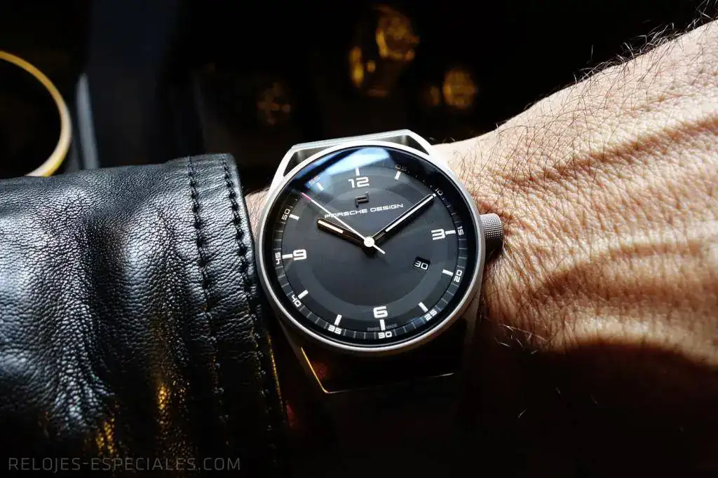 Porsche-Datetimer-1.webp