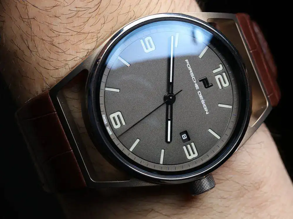 Porsche-Design-1919-Datetimer-watch-2.webp
