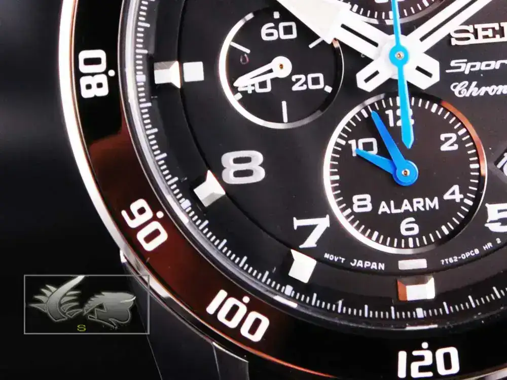 portura-Alarm-Chronograph-SNAE79P1-7T62-SNAE79P1-8.webp