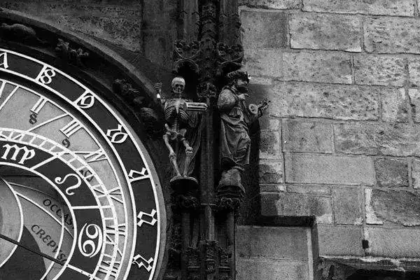 praga_reloj_g.webp
