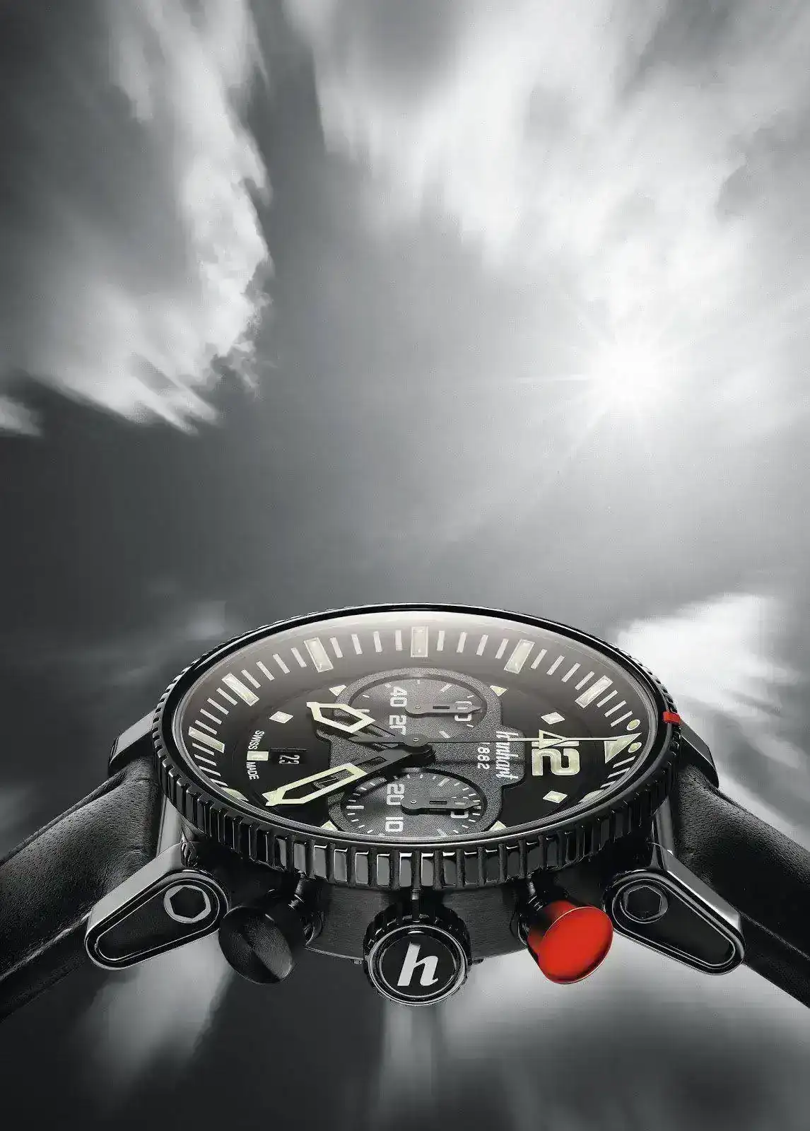 ProfilPilot_AllBlack_+HPP09-3_Pilot.webp