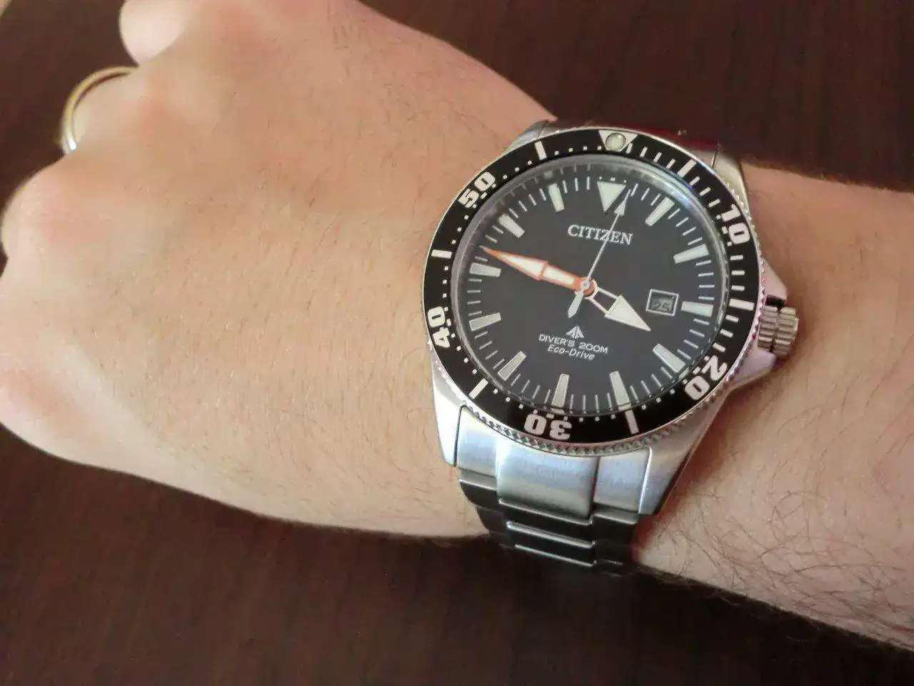 promaster-eco-drive-diver-200m-bn0100-51e-cimg1373.webp