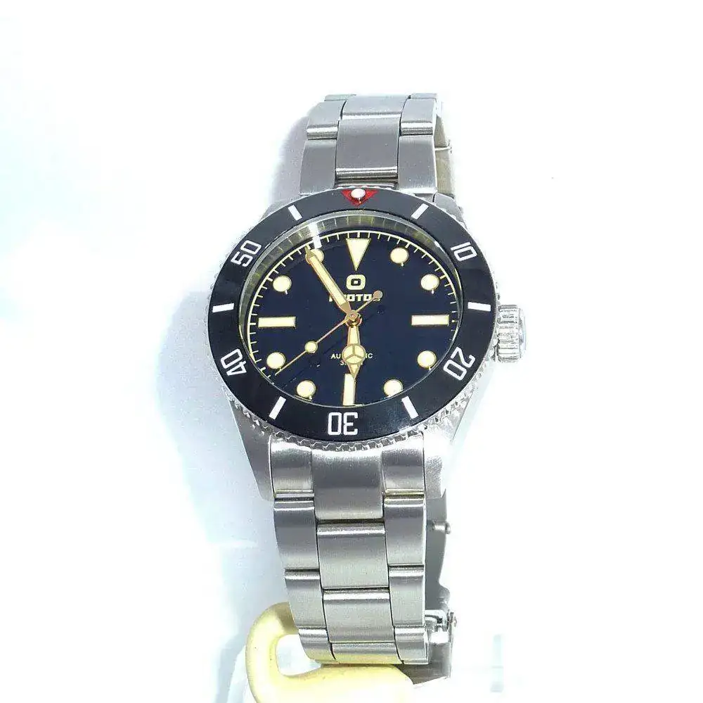 protos dive watch