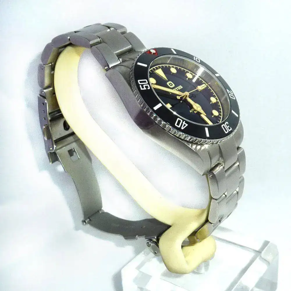protos dive watch