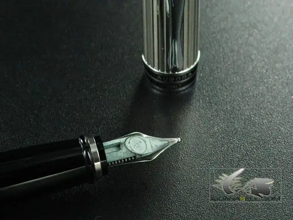 psilon-Fountain-Pen-925-Sterling-Silver-B14-B14M-5.webp